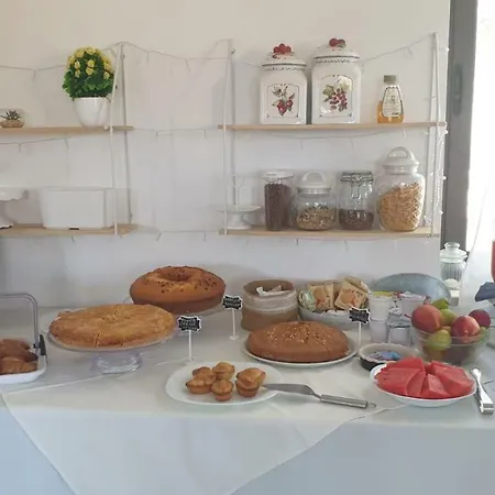 Donna Rosa Bed & Breakfast 3*